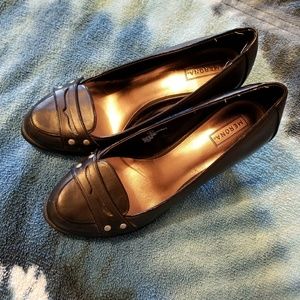 Penny-loafer pumps